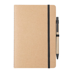 Notebook with recycled cardboard cover, coloured elastic band and wheat straw pen – A5 – Melna / dabīga